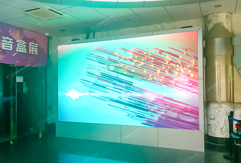 Estuche ultra transparente con pantalla LED de paso pequeño P1.5 en el Museo de Ciencia y Tecnología de Shenzhen Bao'an.