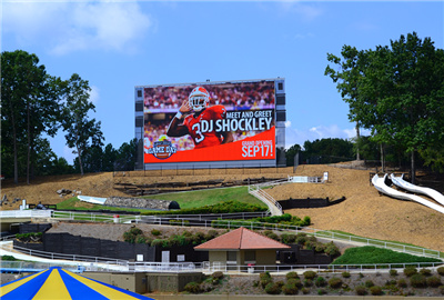 Cartelera LED de resistencia al viento C-Vent Outdoor P16 en EE. UU.