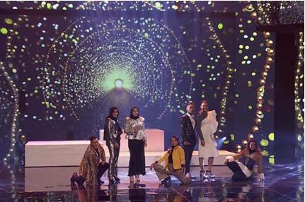 suria elektra celebra su 20 aniversario con chipshow